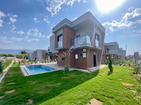 %50 Peşin 24 Ay Vade Özel Havuzlu Villalar