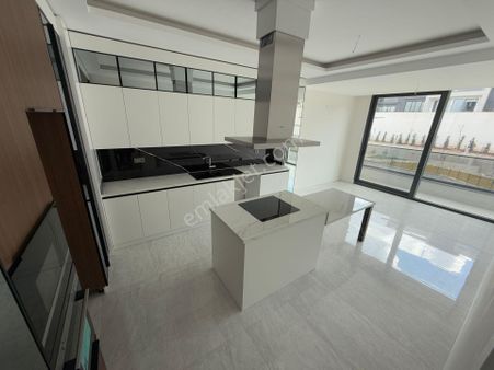 Çankaya Alacaatlı Mah 175m2 Sıfır Asansörlü 1.arakat 4+1 Daire