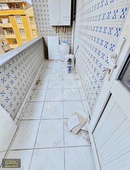 Yunusemre Mah'de Ana Cadde Üzeri Satılık 90m2 2+1 3.kat Daire