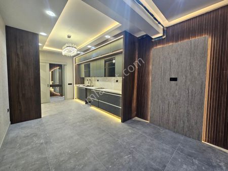 Rota Gayrimenkulden Ferhatlar Koleji Üstü 172m2 E.banyolu Giyinme Odalı 3+1 Daire