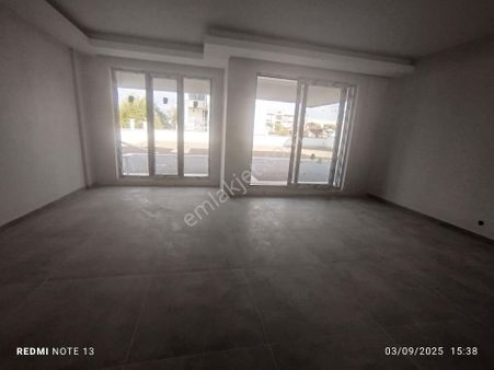 Baglıcada Satılık 4+2 Villa 3kat 500 Metre Arsası