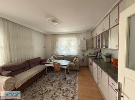 Hüyük Cad. Hakan Tavukçuluk Civarı Satılık 3+1 Ara Kat Daire