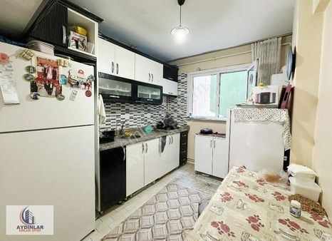 Bahçelievler Çobançeşme Mevkinde Satılık 2+1 Krediye Uygun Daire