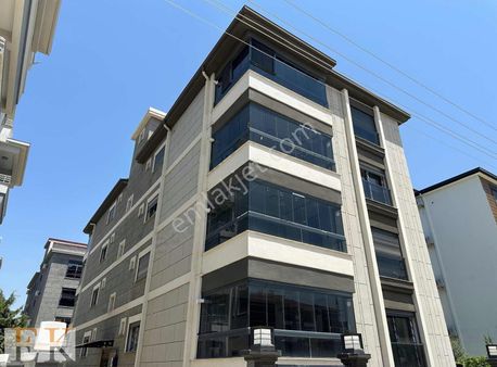 Cumhuriyet Mah Ultra Lüks Geniş Ferah 3+1 Daire