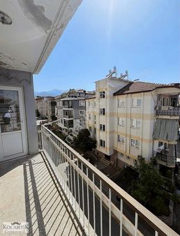 Kocabıyık Gayrimenkul'den Lozan Caddesi Köşe Parsel 3+1 Daire