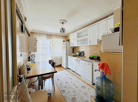 3 Cepheli, Kök Tapu, Masrafsız 2 Geniş Balkonlu Satılık Daire!