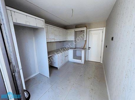 Akhisar Cumhuriyet Çağlak Parkı Karşısı Satılık 3+1 Sıfır Daire