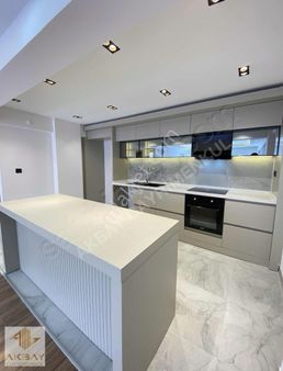 Sakarya Cad. Üzerinde Ara Kat Asansörlü 3+1 Ultra Lüx Daire