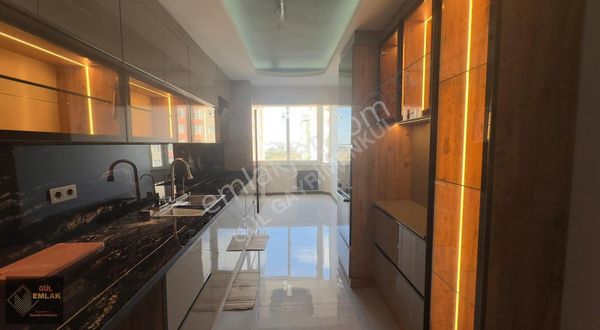 Beylikdüzü Barış Mh.migros Arkasında Full Tadilatlı 3+1 Daire