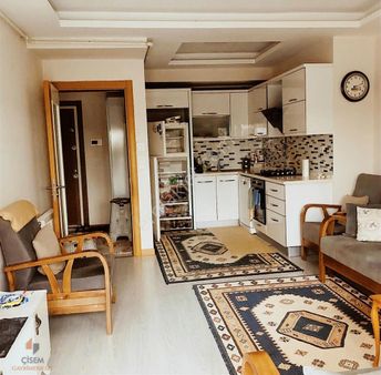 Karşıyaka Yalı Mahallesinde Satılık 1+1 Lüx Daire