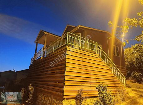 Akman Gayrimenkul'den Çamköy'de Satılık Manzaralı Taş Ev