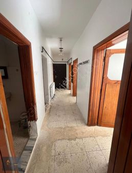 Cennet Gyo'dan Huzur Taksi Sokağında Satlık 145m 3+1 1.kat Daire