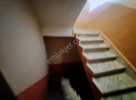 Ana Cadde Üzeri Kiralık 2+1