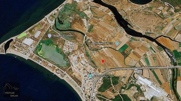 Aliağa Yalı Mahallesinde Satılık 300 M2 Arsa