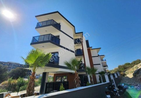 Kuşadası Kirazlı Yolu Üzeri 1+1 Satılık Daire