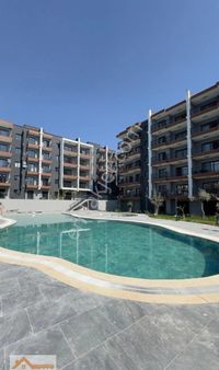 Kuşadası Ege Mah 2+1 Site İçinde Satılık Daire