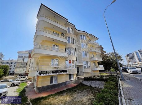 Premıum'dan Uydukent Selçuklu Mah. Doğalgazlı Kiralık Dükkan