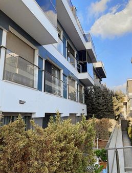 Darıca Cami Mah.sahil Tamamı Deniz Manzaralı 4+1/200 M2