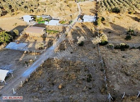 Üç Elmastan Muhteşem Bir Manzaraya Sahip 622 M²tapulu Bahçe