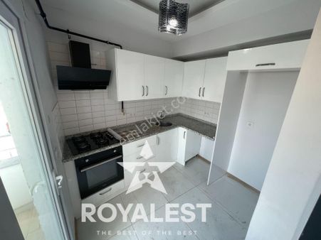 Royalestten Kenanevren Cadde Üzeri Yeni Bina Fırsat Daire !!!