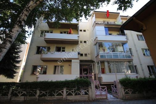 Esgyo'dan Vega Outlet Yakını Önü Açık Park Manzaralı 2+1 Daire