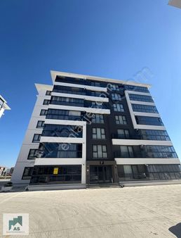 Metro Klas Ta Zemin Kat 2+1 Geniş Kullanışlı Satılık Daire