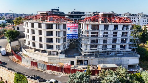 Çengelköy 'de Boğaz Manzaralı Geniş 3+1 Satılık Daire