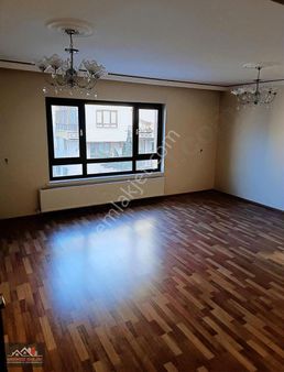 Merkez Emlak 3+1 Kat 2 Ön Cephe 120 M2 Bağımsız Kombili