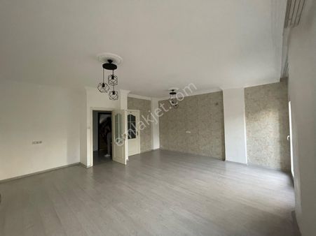 Gürselpaşanın Göbeginde Bahçeli 2+1 Bahçeli Müstakil