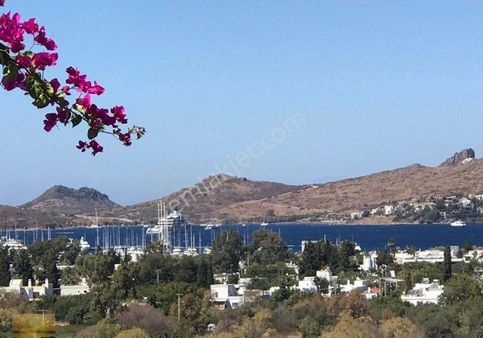 Yalıkavak Merkez Düzayak Yer Satılık Manzaralı Ev Havuzlu Site Fırsat Daire İndirimli Acil