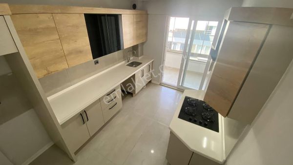 Akçay Poyraz Gayrimenkul'den Altınkum'da Full Yapılı 3+1 Asansörlü Satılık Daire