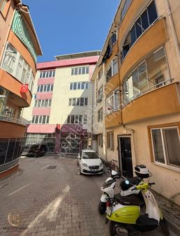 Biga Sakarya Mh. Çan Cd Bim Arka Sokağında Kiralık 2+1 Daire80m2