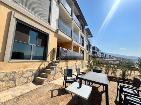 Akbük‘te Satılık 3 + 1 Full Eşyalı Daire Giriş Kat