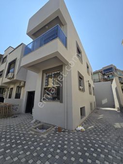 Balçovada Eşyalı D.gazlı Kiralık Sıfır 1+1 Daire