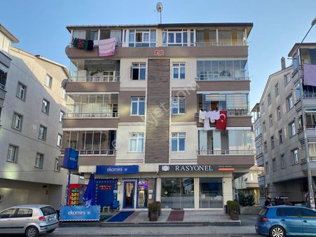 Century 21'den Karşıyaka'da 2+1 Satılık Fırsat Daire