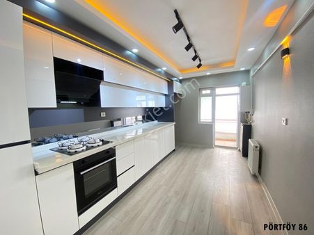 Mareşal Çakmak Mahalesinde Ful Yapılı Asansörlü 3+1 Daire!!