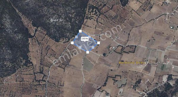 Urla Barbaros’ta Yola Cepheli 8.879,96 M² Tarla – Satılık