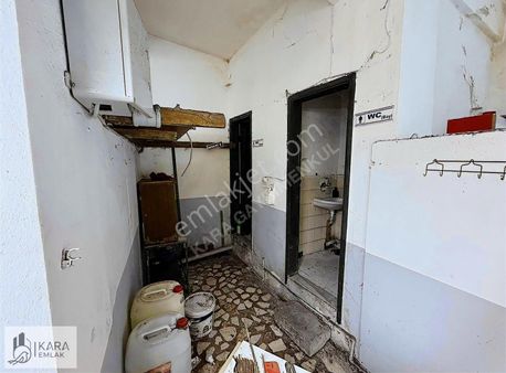 Cumhuriyet Mah'de 200 M2 Kiralık Dükkan