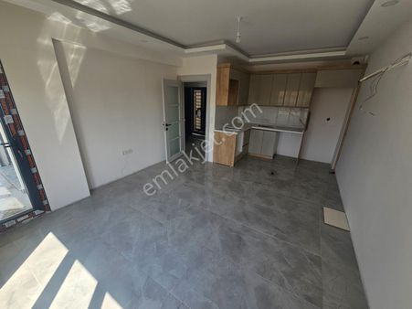 Ön Emlak'tan Burhaniye Merkeze Yakın Satılık Lüks 1+1 Daire!