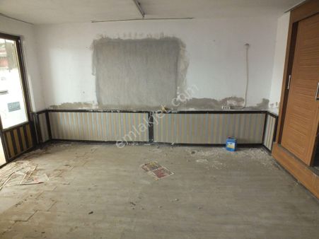 659 Yeni Sanayi Sitesinde Organize Hisseli Köşebaşı Satılık Dükkan