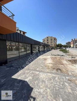 Gaziosmanpaşa Mah. Menzil Cad. Kıralık Dükkan 360m2 Giriş + Depo