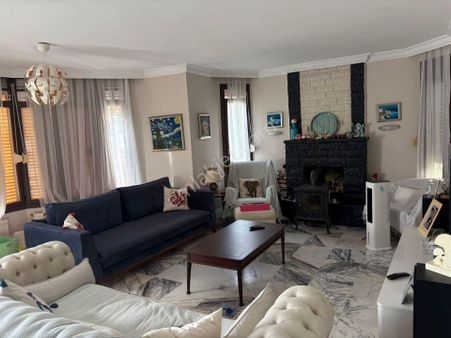 Sinan Mahallesinde Satılık İkiz Forleks Villa