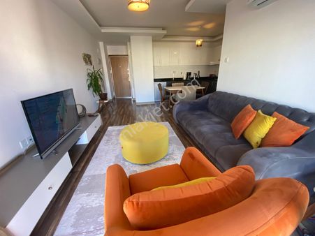 Girne Merkez'de Eşsiz Konumda Türk Koçanlı Eşyalı Satılık 2+1 Daire !!