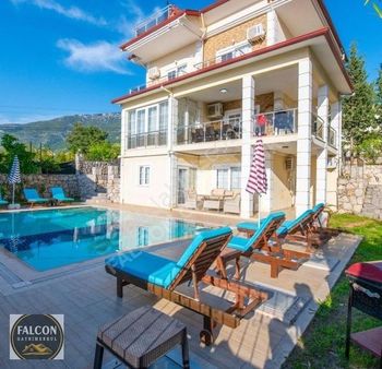 Falcon Dan Ovacık Da Lüx Villa