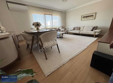 Globalden, Yüzme Havzulu Elit Sitede,26 M2 Mutfaklı,lüks Daire