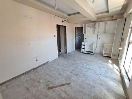 Kz Grup'tan Bahçelievlerde 1+1 50m2 Arakat Satılık Apart