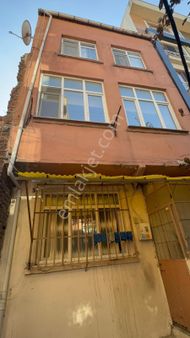 Kağıthane Merkezde Metroya Yürüme Mesafesinde 3 Katlı Satılık Komple Bina