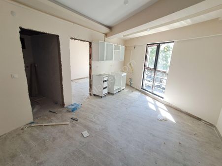 Kz Grup'tan Bahçelievlerde 1+1 50m2 Arakat Satılık Apart