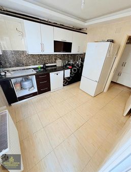 100.yılda Az Katlı K.mutfak Geniş Oturumlu 2+1 Satılık Daire