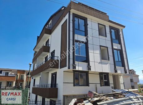 Remax Çarşı'dan İzmit Hatipköy'de Satılık 2+1 Bahçe Dubleks